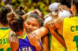 美国击败哥伦比亚晋级排球半决赛