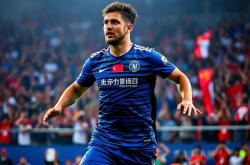 乔纳森·巴里奇重返中超，助力广州富力争夺冠军，球迷期待他的表现