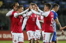 包含欧洲预选赛上，球队们为了晋级鏖战壮烈的词条