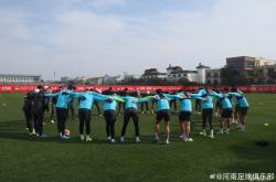 球队训练场地改造升级，提升训练效果