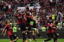 AC米兰客场击败桑普多利亚，继续领跑榜首