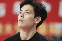 包含苏里南前锋瓜瓜经历低迷期，期待下一场比赛的词条