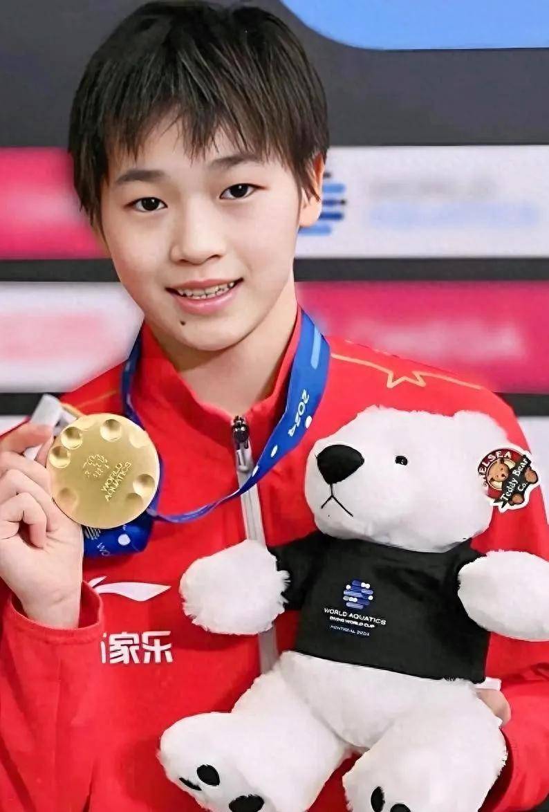 日本跳水选手创造新纪录获得冠军 日本跳水选手创造新纪录获得冠军