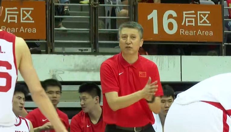 包含中国男篮主教练宣布辞职，球迷呼吁重组教练组的词条