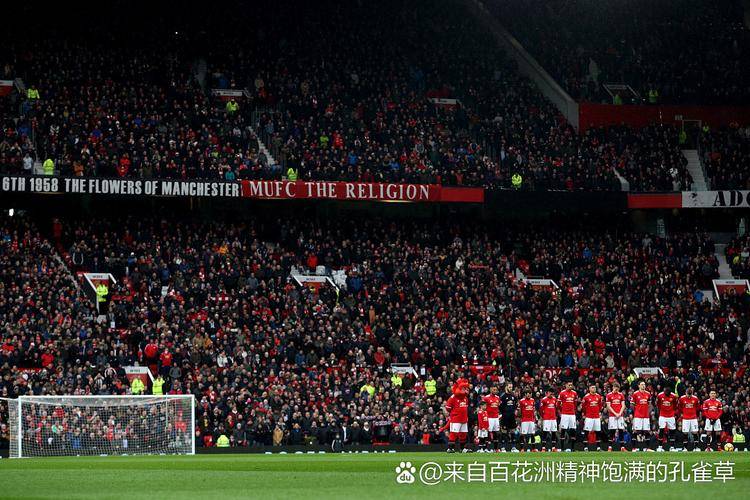 曼联客场2-0击败埃弗顿，重返前四位置