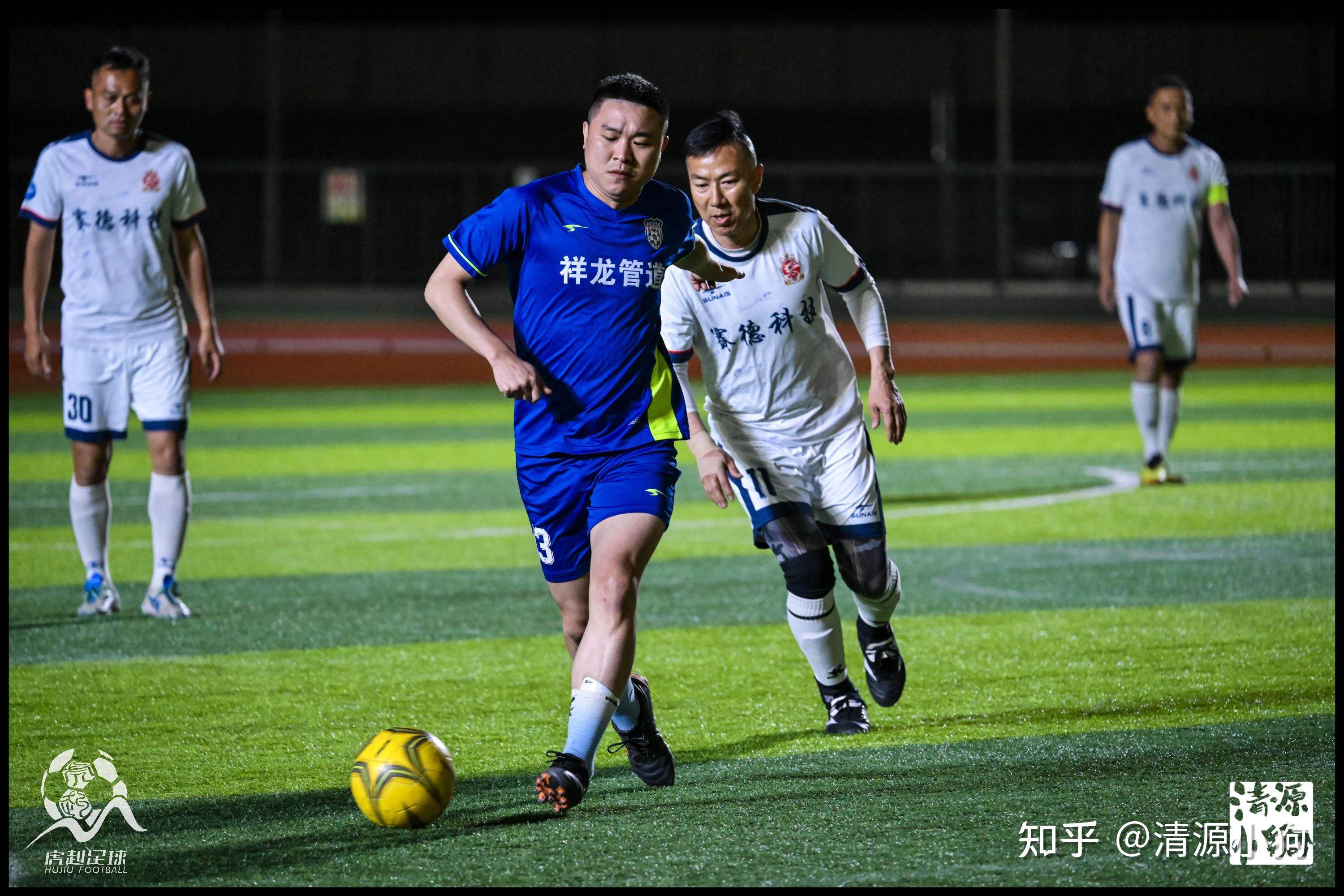 强强对话！国内足球职业赛场精彩绽放的简单介绍