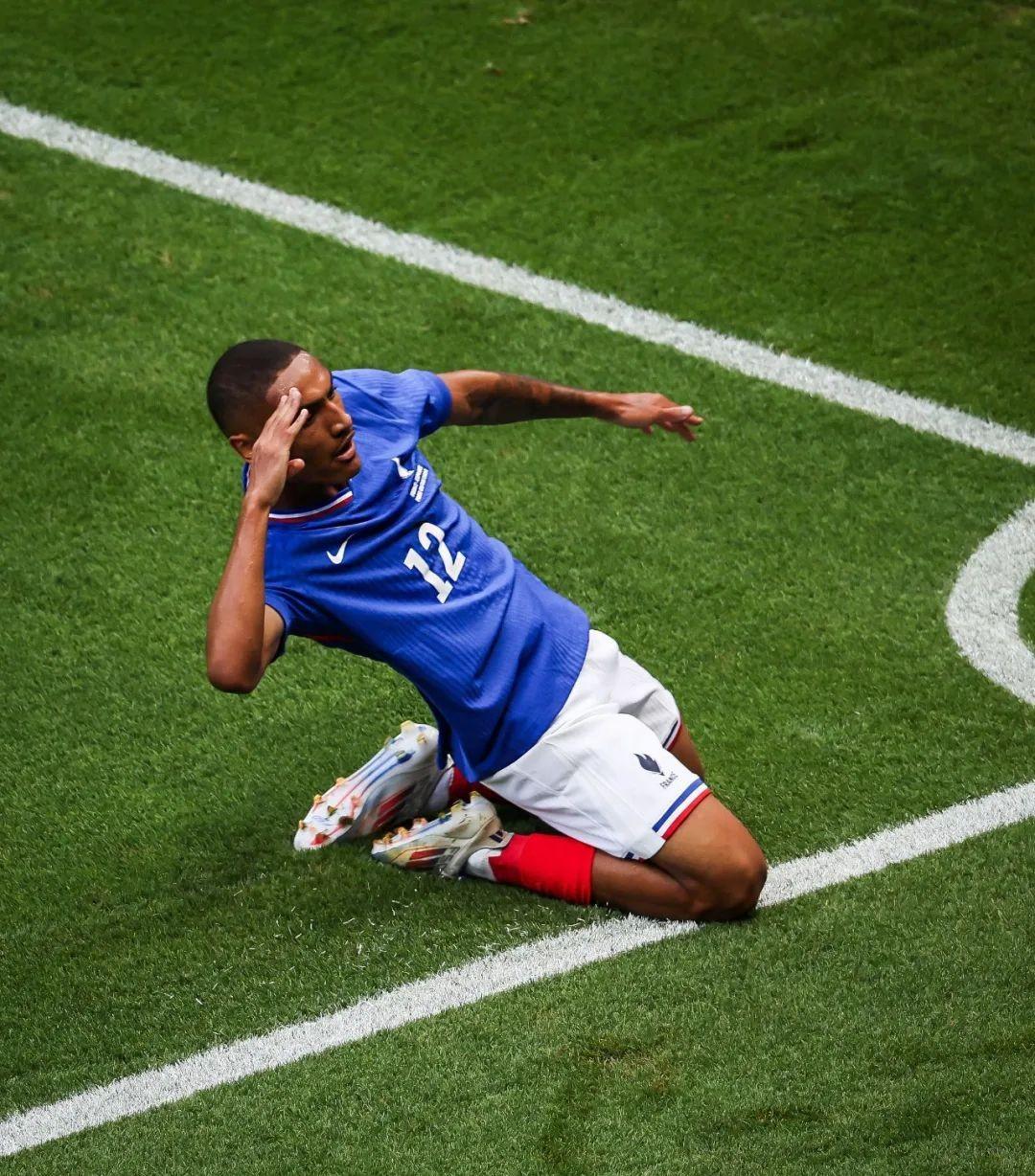 传控打法效果显著，球队多次射门