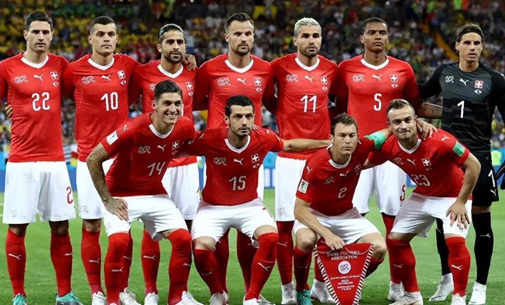 包含卢森堡-不敌塞尔维亚，无缘欧国联四强的词条