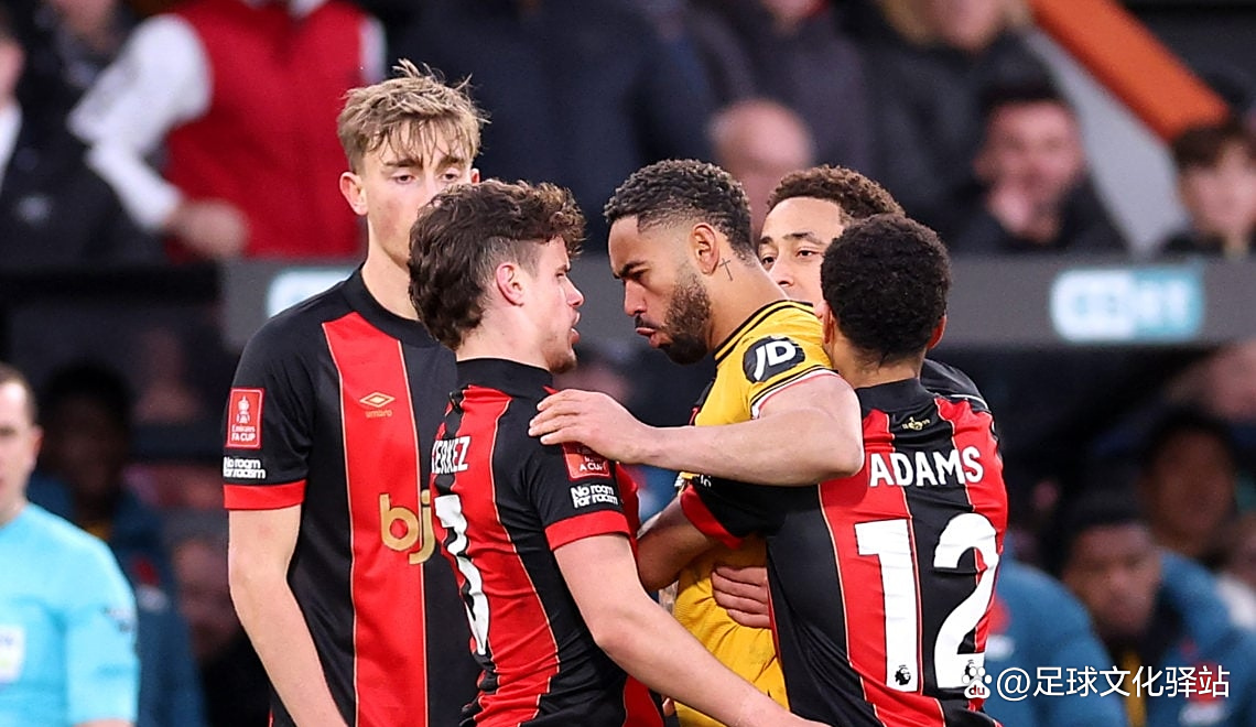 关于伯恩茅斯主场不敌狼队，遭遇两连败的信息